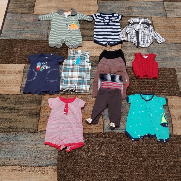 Baby boys size newborn clothing bundle of 14 - Picture 1 of 7